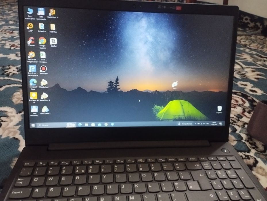 Lenova noutbuk sotiladi