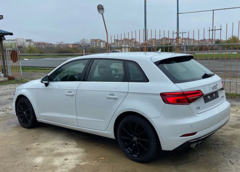 Audi A3 1.5 TFSI 2018г.S-tronic