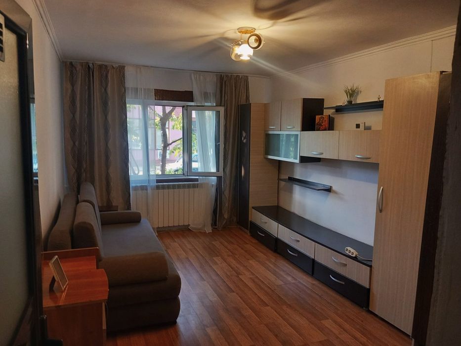 De inchiriat apartament 2  camere  cu centrala proprie