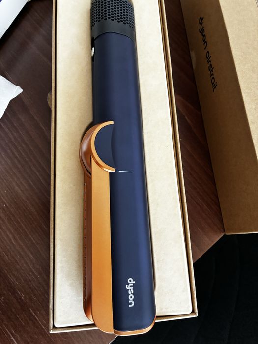 (НОВА) Dyson Airstrait HT01