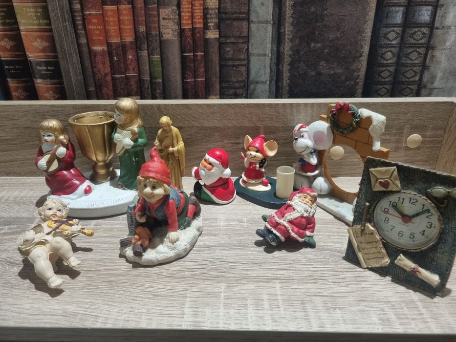 Лот коледни фигурки
