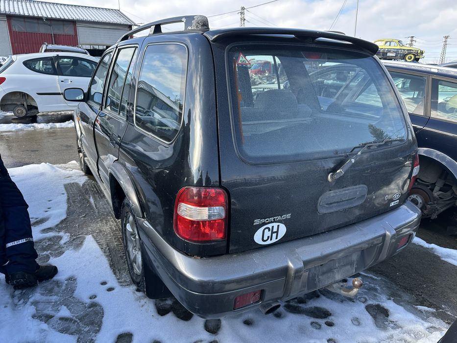 Киа Спортидж 2.0i НА ЧАСТИ