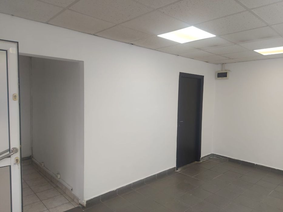 Spatiu de inchiriat zona Big, trafic intens, parter