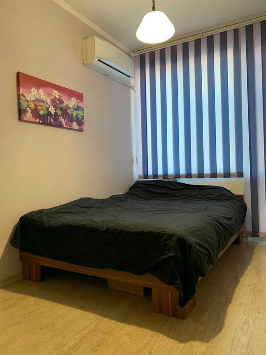 Дава се под наем Двустаен апартамент в Бургас, Възраждане - 55 кв.м за 153 € - Снимка #1