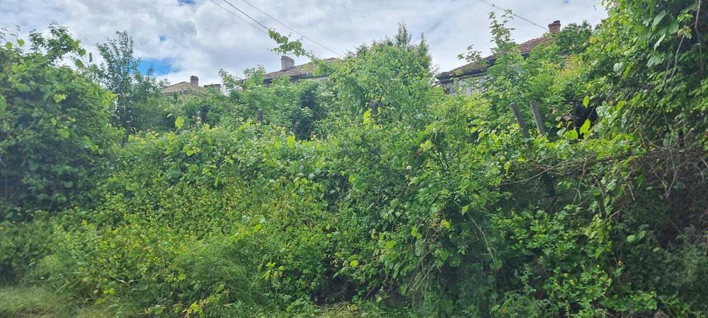 549-Продава се парцел за строителство в кв. Оборище!