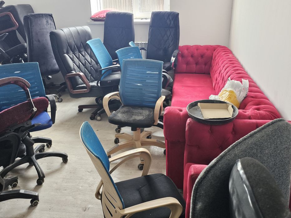 Кресло кожанныее