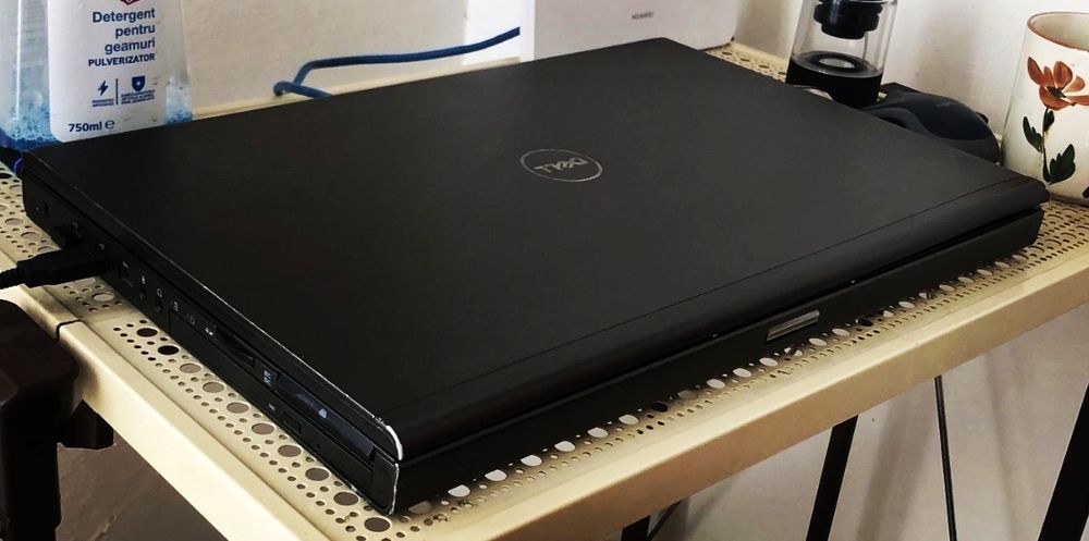 Laptop Dell Precision 6600 Upgraded (Potențial & LowBuget. 800 RON )