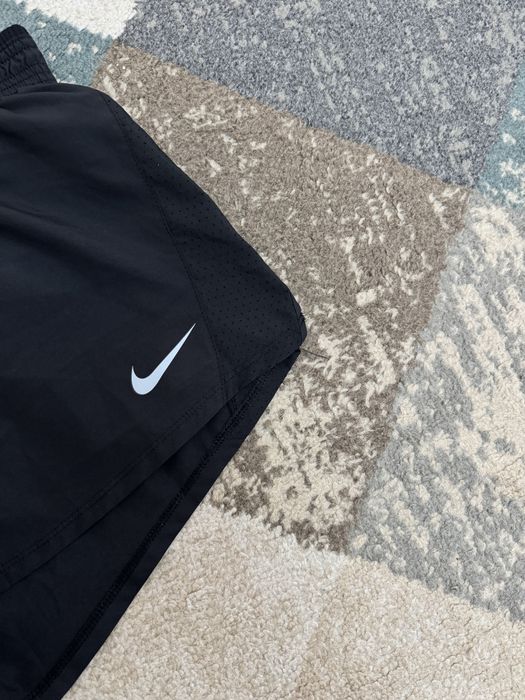 Дамски къси гащи Nike