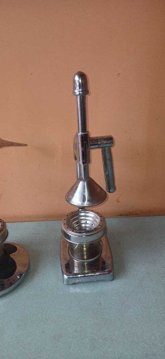 Соковыжималка ручная для цитрусовых апельсины/лимоны