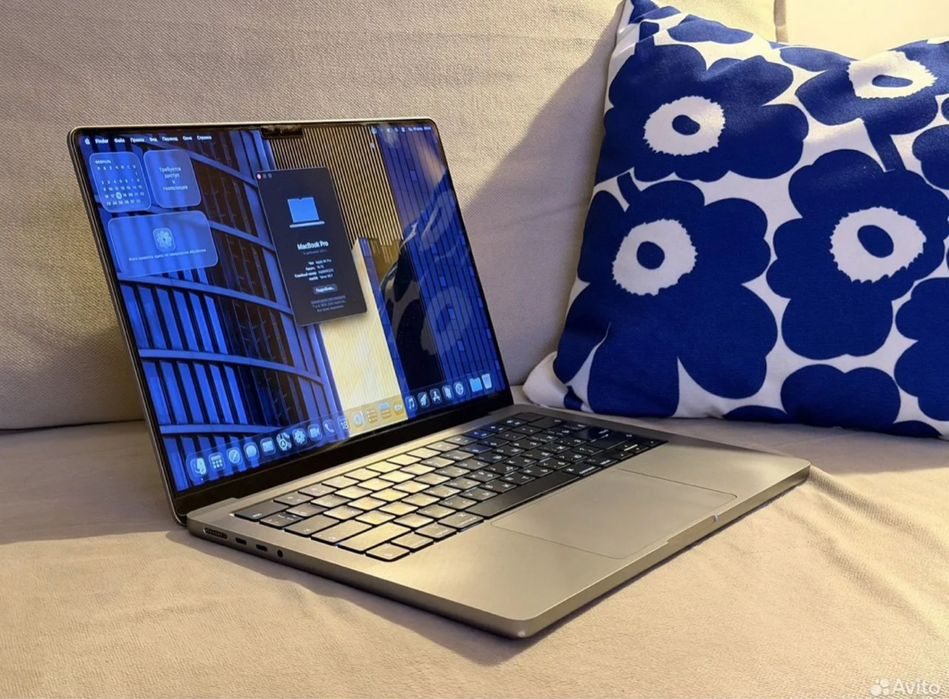 Почти новый MacBook Pro 14-inch (M1) — состояние как из магазина