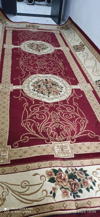 Holati yaxshi bo'lgan gilam sotiladi