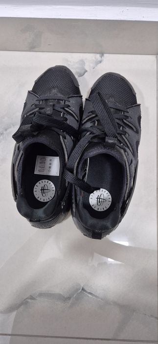 Adidasi nike originali