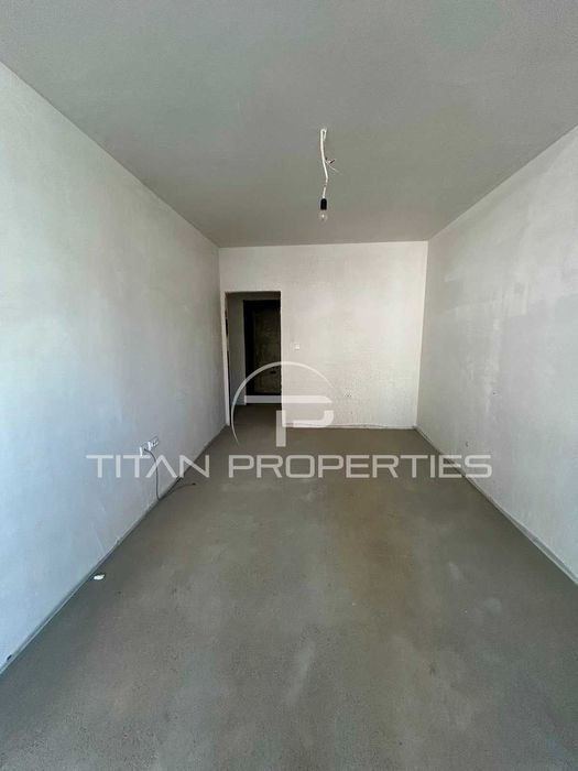 Продава се Тристаен апартамент в Пловдив, Христо Смирненски - 131 кв.м за 1245 €/кв.м - Снимка #1