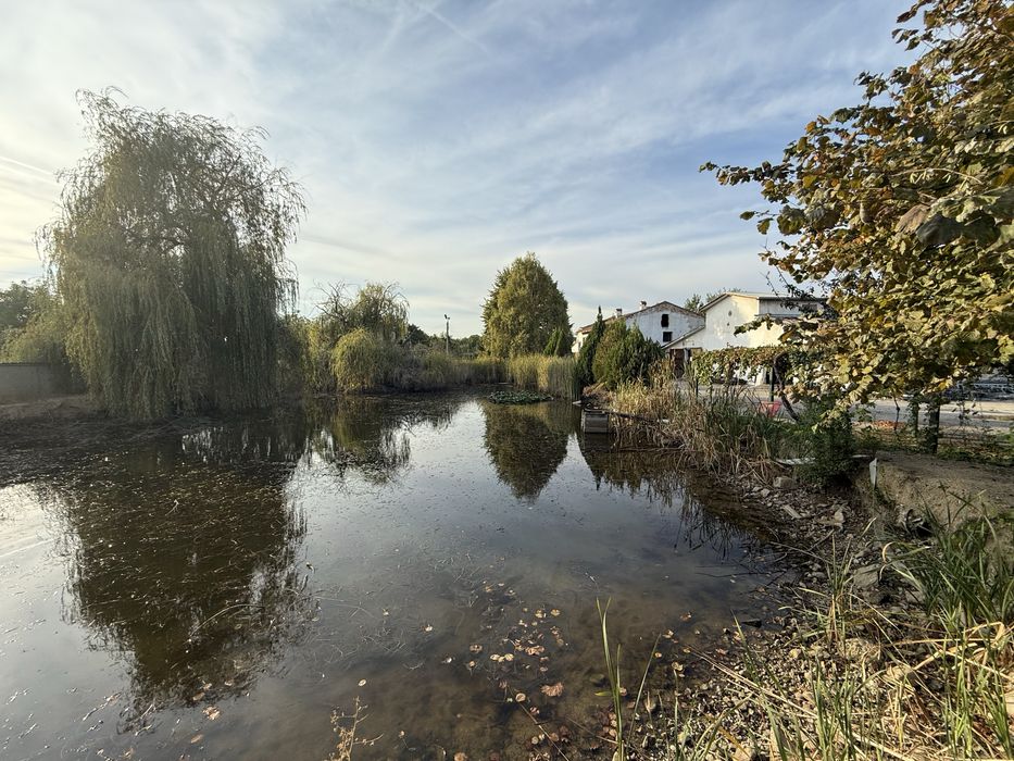 Продава се Промишлена сграда в с. Калугерово, Област Пазарджик - 23000 кв.м за 30 €/кв.м - Снимка #1