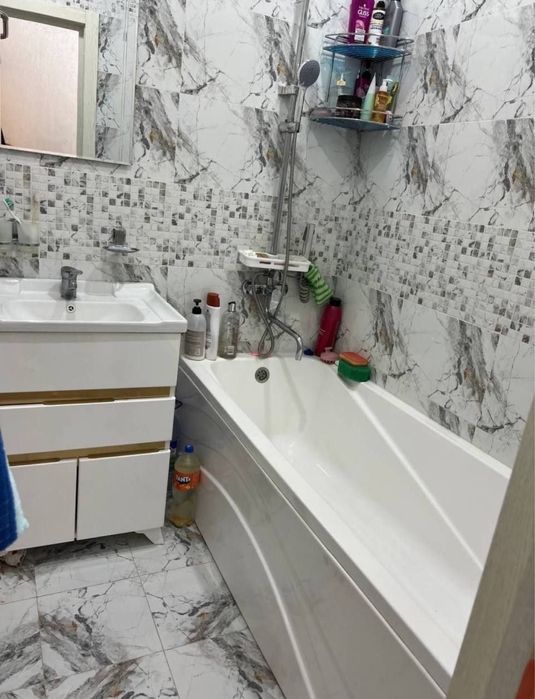 Chilonzor metro yonida joylashgan