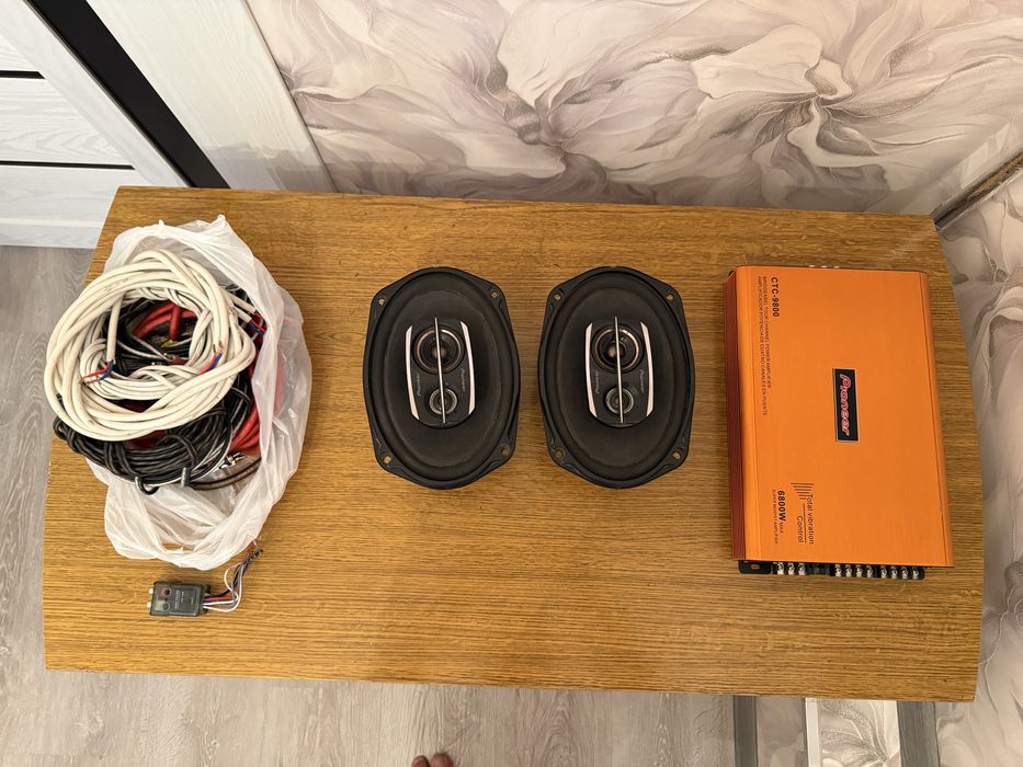 Калонки с усилителем Pioneer