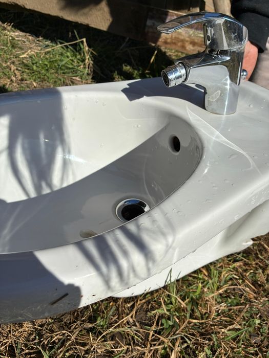 Wc si bideu suspendat