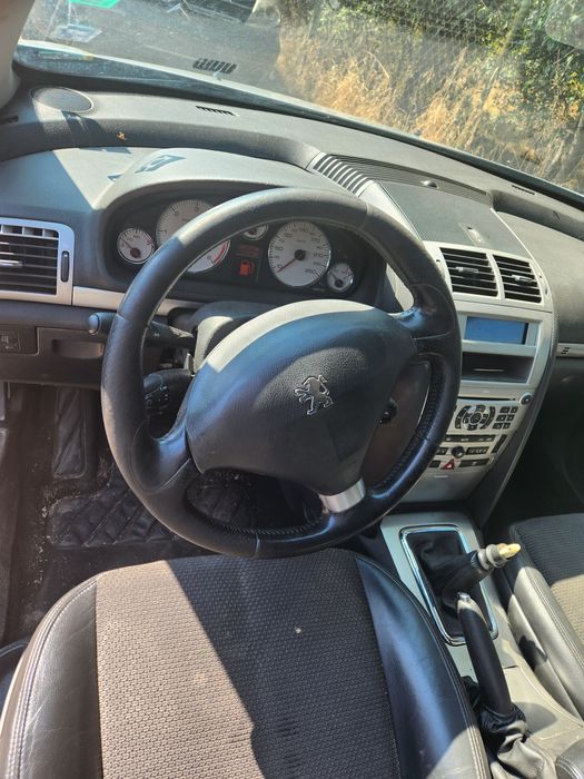 За Части Peugeot 407 2.2 hdi 2007 година