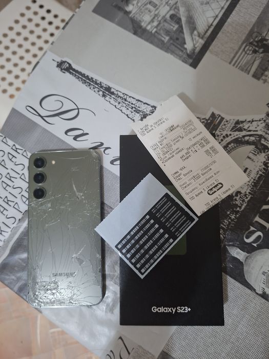 Samsung S23 Plus с документами