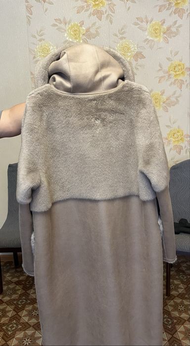 Продам женскую шубу