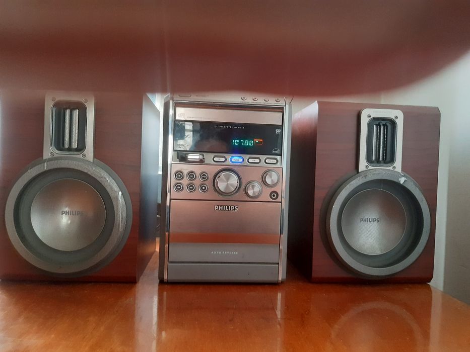 Музцентр Phillips mcm 760