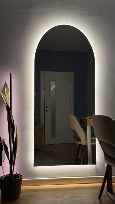 Поръчково огледало