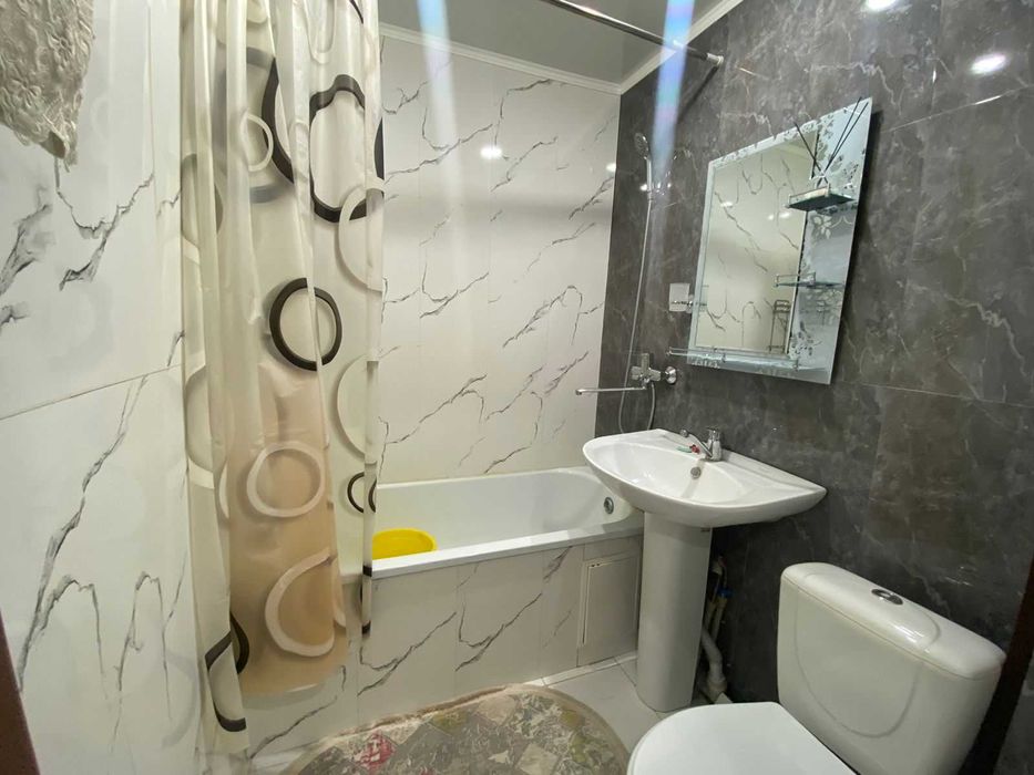 1 уом квартира в самом Центре, Танат Империя