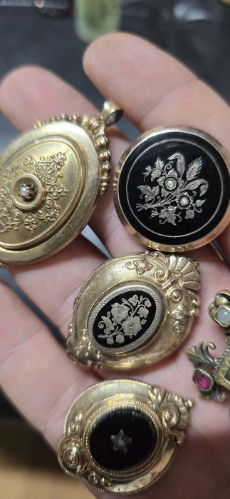 Broșe Bidermayer vechi cu aur