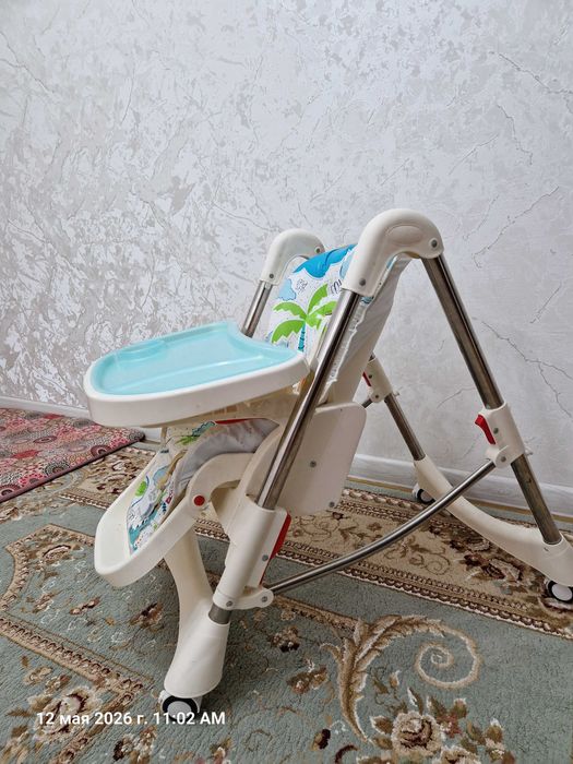 Детский стол сатылады