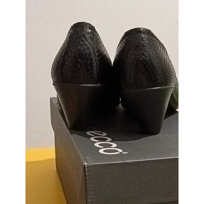 Pantofi noi cu toc mic ECCO, piele naturala, 37