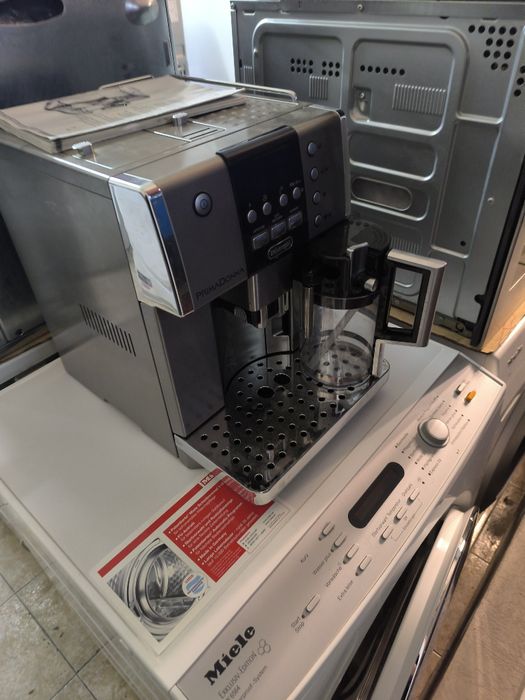 Кафе машина Delonghi Prima Donna