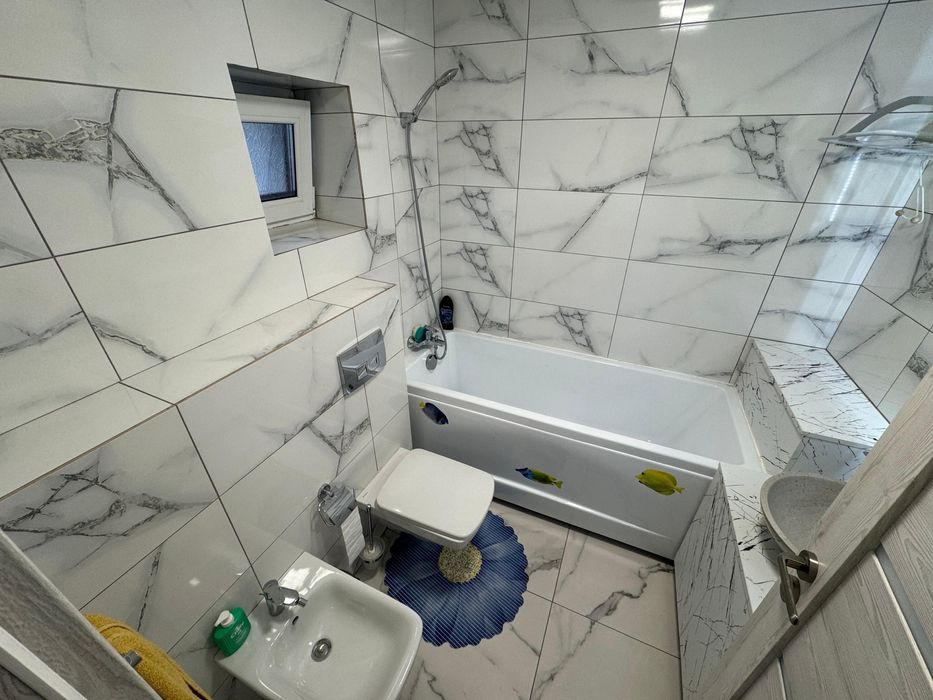 Vând apartament zona Gara Constanta