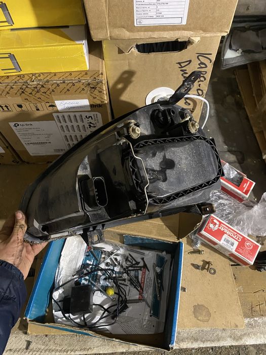 Фара на приору правая