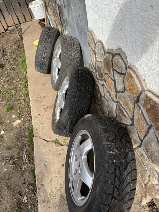 Продава джанти с зимни гуми 15