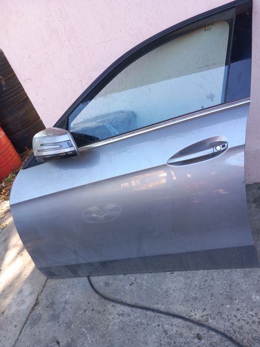 Ușa stanga fata Mercedes Benz E-Class W212
