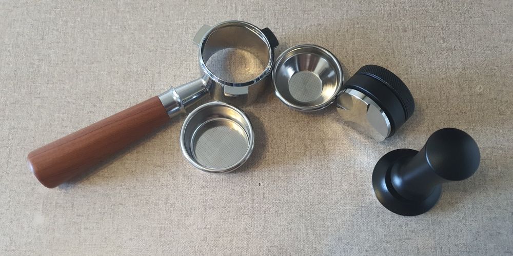 Portafiltru bottomless, dispenser si tamper 54MM