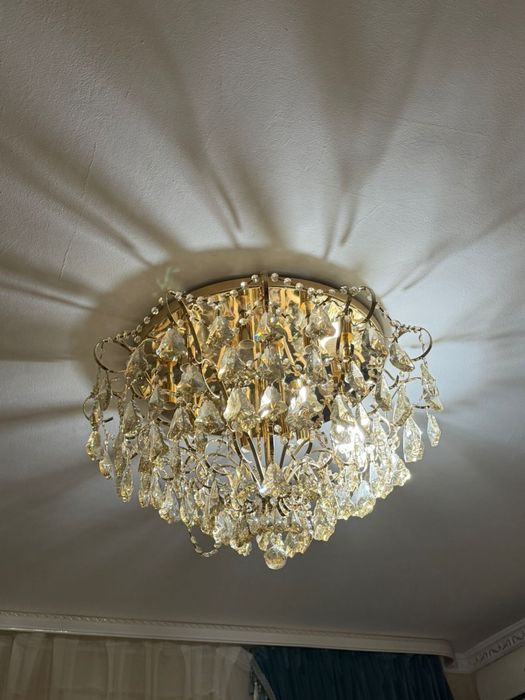 Люстра почти новые,