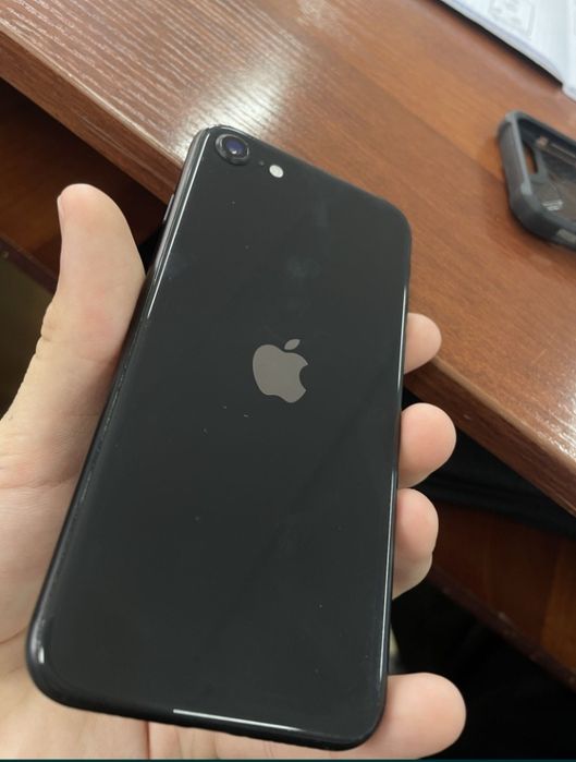 iPhone 8 black 64g