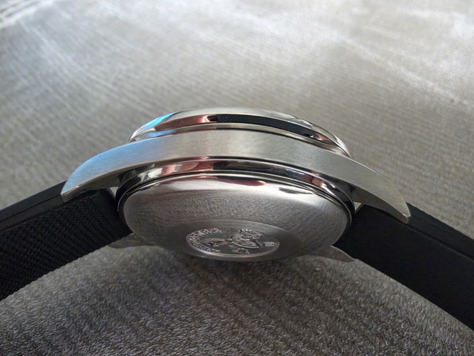 Omega Speedmaster Mark 40 Japan Edition