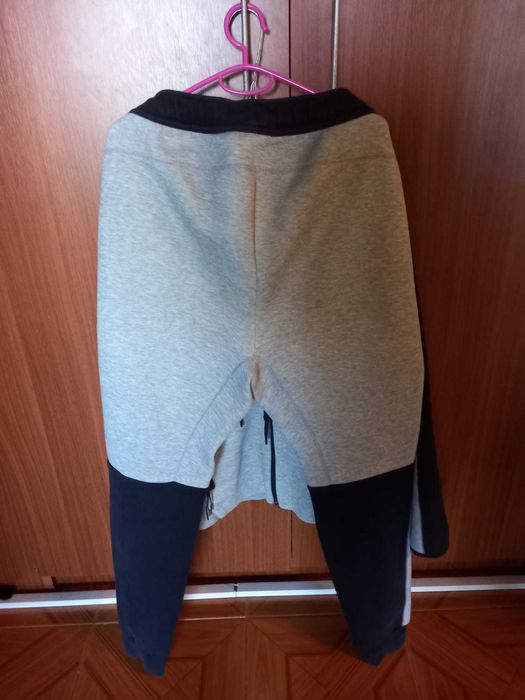Tech Nike Gri-negru, băieți masura M