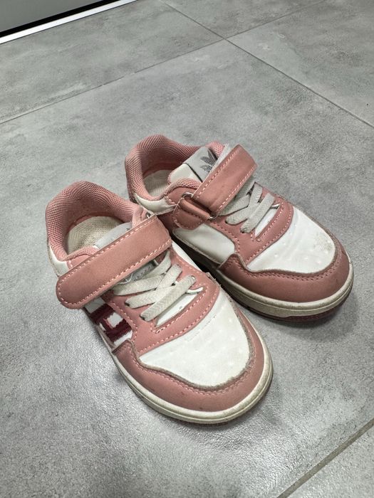 Детская обувь (кроссовки, ботинки), для девочек и мальчиков