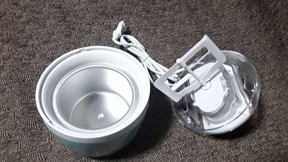 Aparat de înghețată DELIMANO, NOU, NEFOLOSIT.