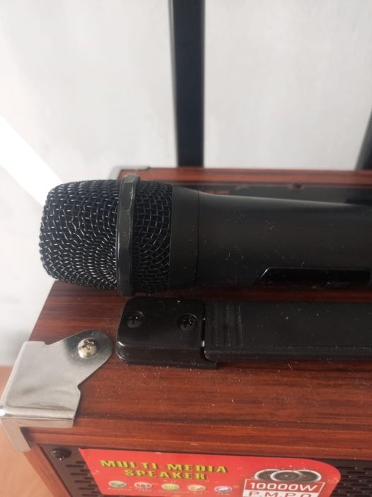 Продам колонку в виде чемоданчика