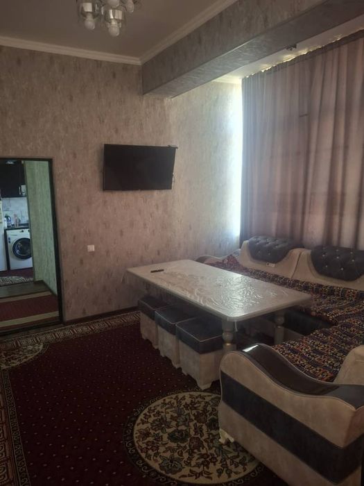 Лукус 2 хонали квартера сотилади