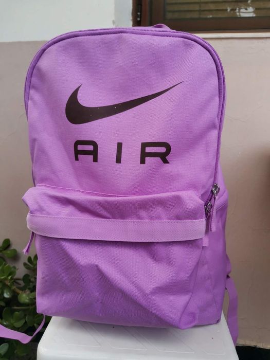 Раница на Nike за училище