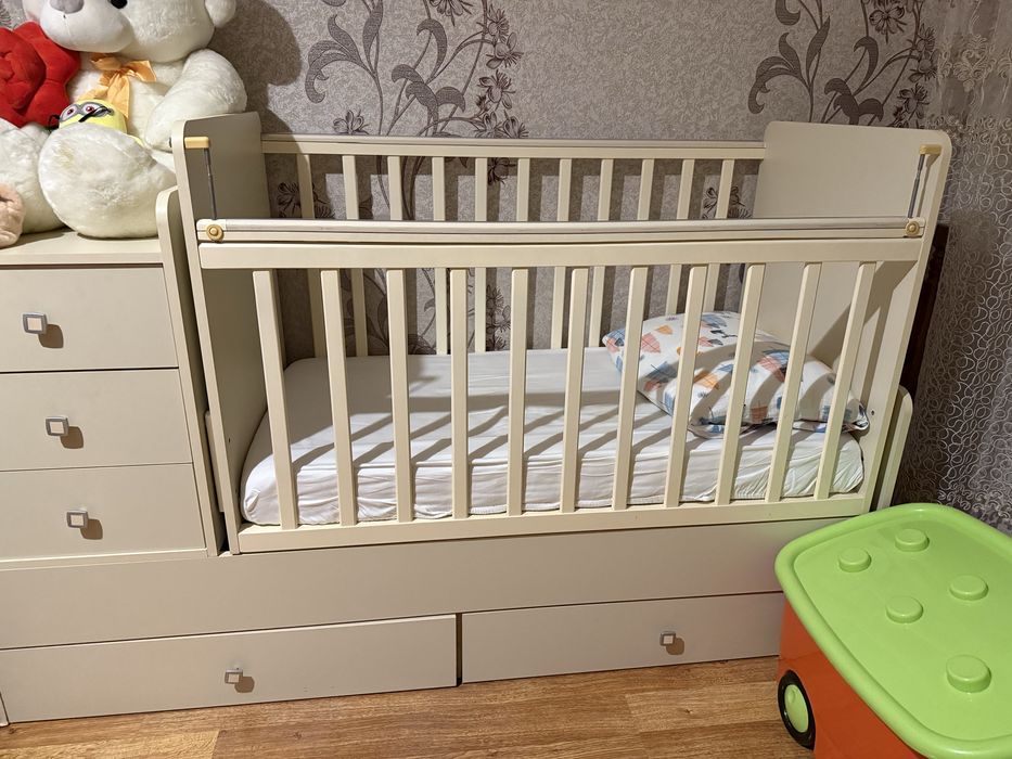 Продам детскую кровать