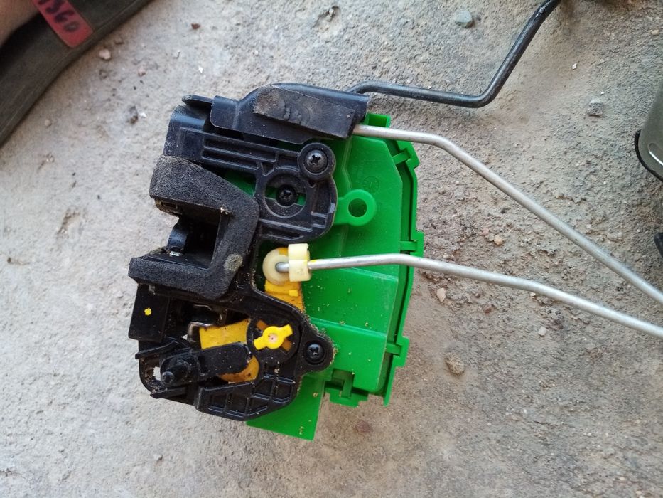 Киа рио 3 поколения замок центральный механический двери 3 штуки