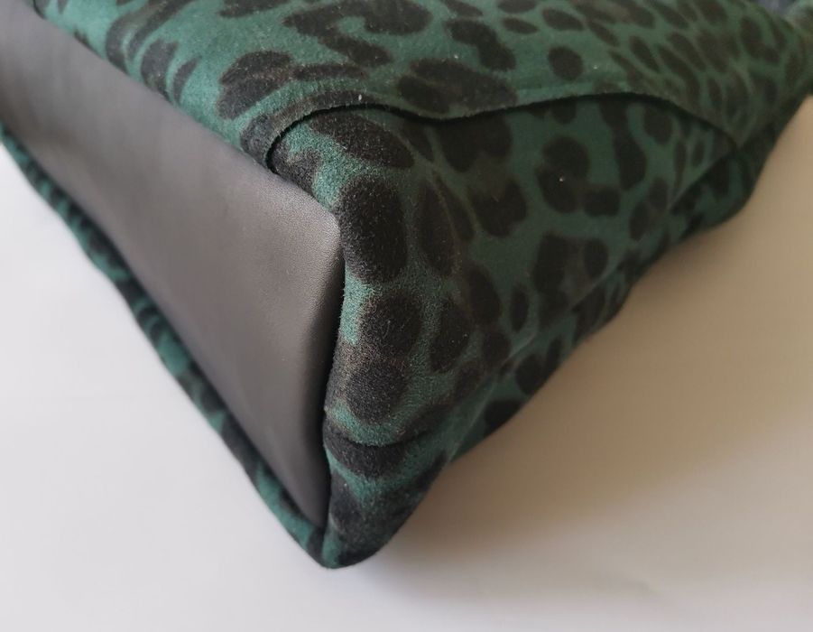 Дамска чанта LEE.