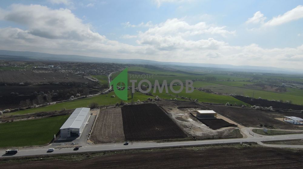 Продава се Парцел в Шумен, Промишлена зона - 12694 кв.м за 50 €/кв.м - Снимка #2