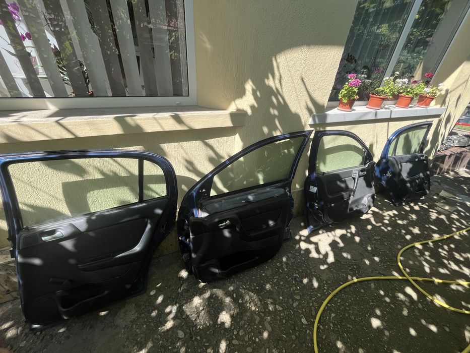 Vand usi opel astra g sedan!